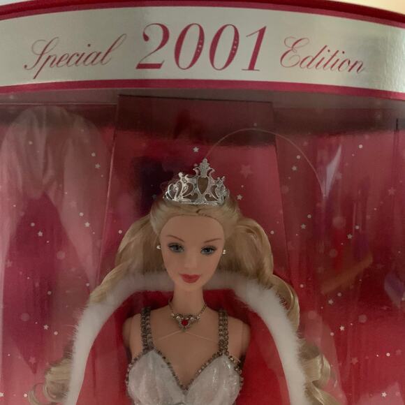 2001 Vintage Holiday Celebrations Barbie Doll Special Edition Blond New in Box - Picture 7 of 9
